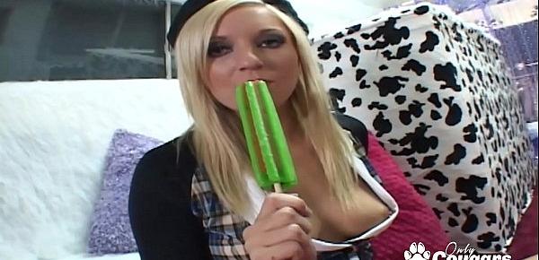  Kylee Reese Wraps Her Pussy Lips Around The Ice Cream Mans Popsicle